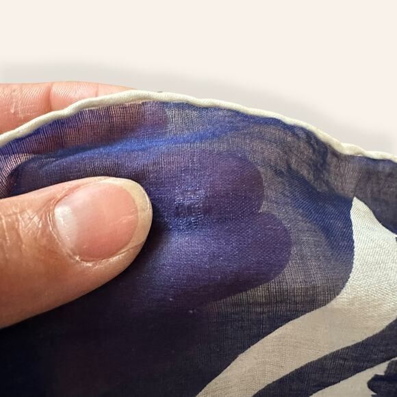 Vintage Brooke Cadwallader Silk Blue and White Square Scarf - Picture 8 of 8